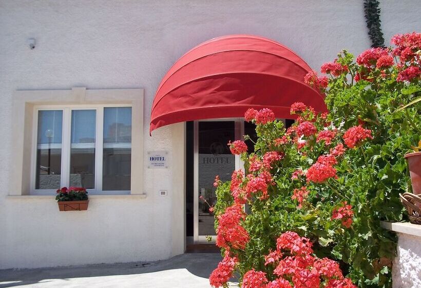 هتل Noto Marina E Spa