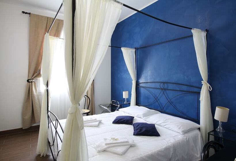 هتل Noto Marina E Spa