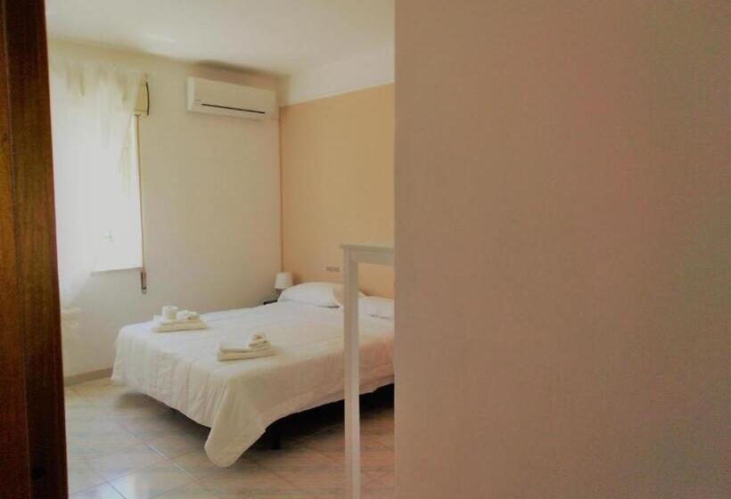 هتل Noto Marina E Spa