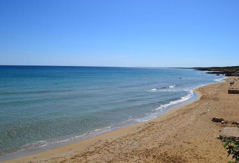 هتل Noto Marina E Spa