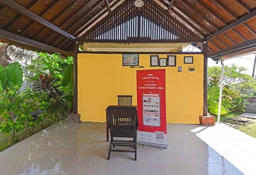 בית מלון כפרי Oyo 91191 Lovina Dolphin Lodge