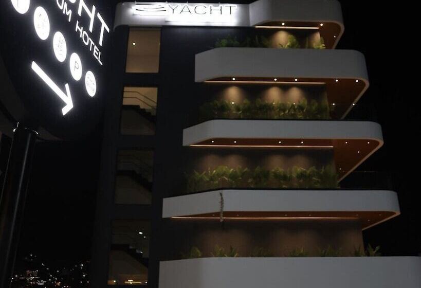 فندق Yacht Premium