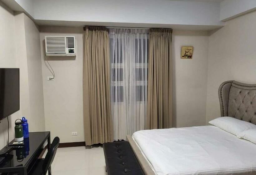 Newport 101 West Wing