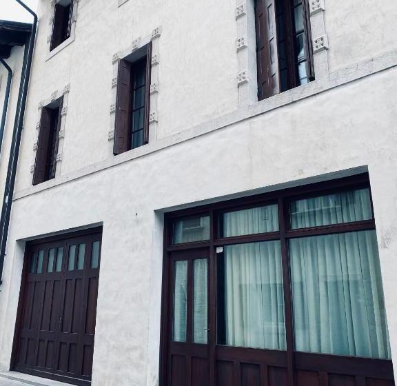 膳宿费 Affittacamere Da Zippo