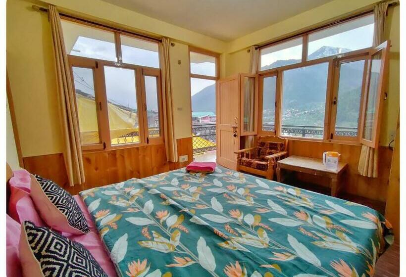 بنسيون Enchanted Cottage