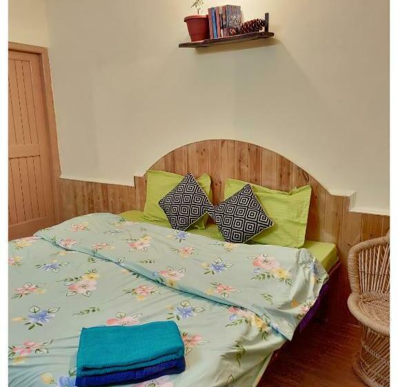 بنسيون Enchanted Cottage