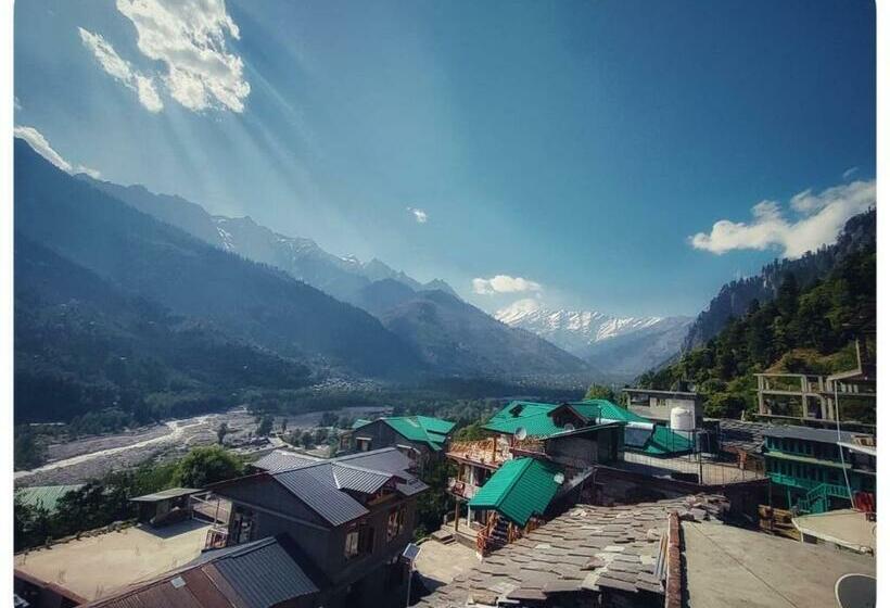 بنسيون Enchanted Cottage