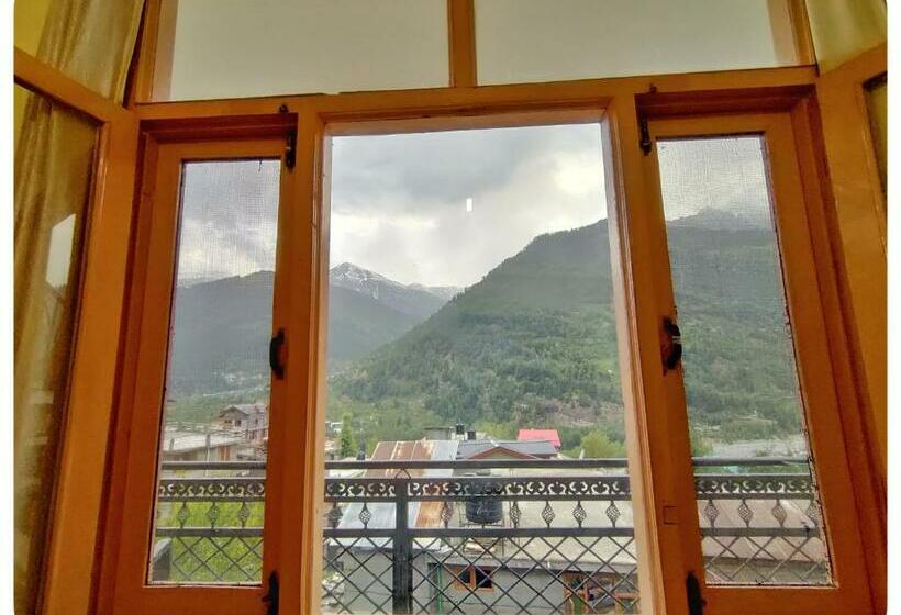 بنسيون Enchanted Cottage