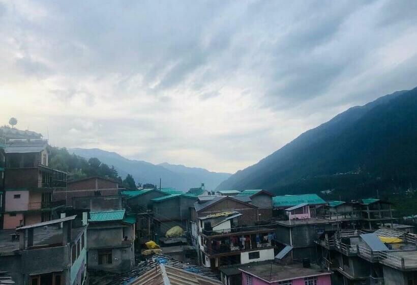 بنسيون Enchanted Cottage