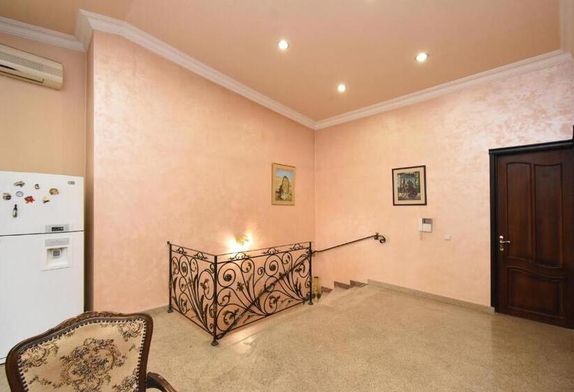 펜션 Guest House Yerevan