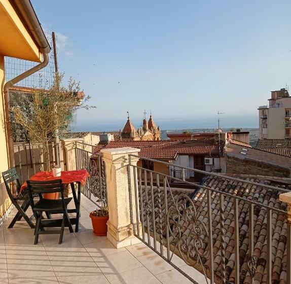 بنسيون La Sinfonia Di.kerkent