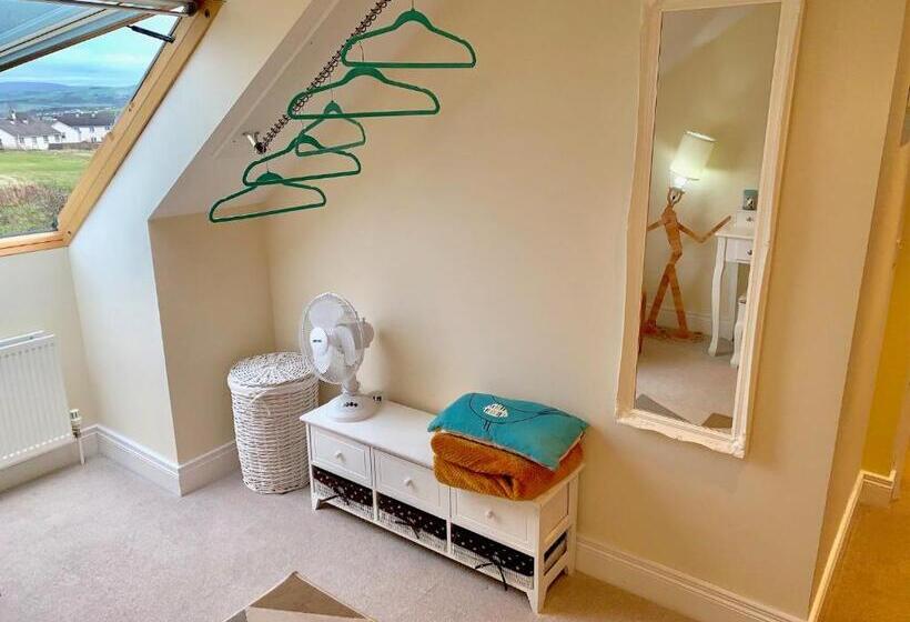 بنسيون Loft Room @ Sean And Janes