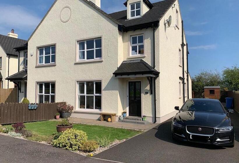 بنسيون Loft Room @ Sean And Janes