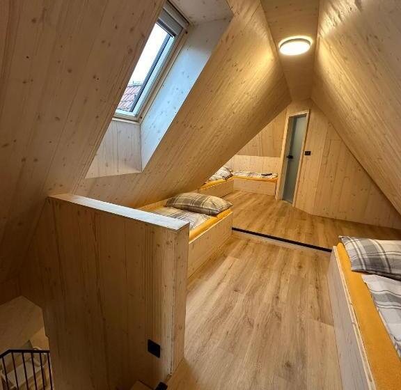 بنسيون Penzion A Restaurace Pod Sjezdovkou