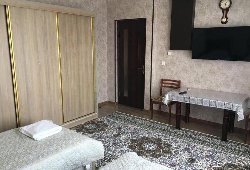 膳宿费 Town House