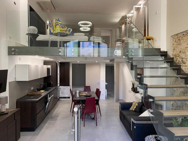 Sunflower Apartments