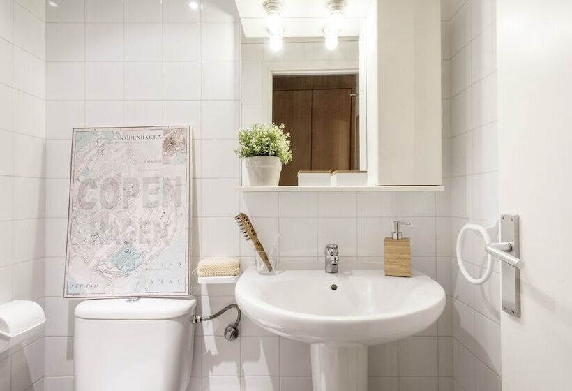 فندق صغير Residencia Universitaria Campus De Montilivi