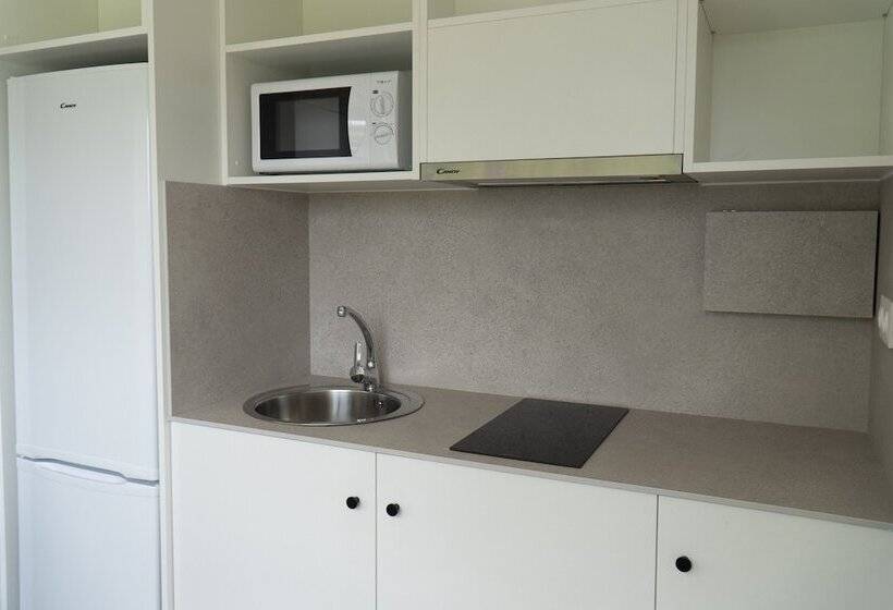 فندق صغير Residencia Universitaria Campus De Montilivi