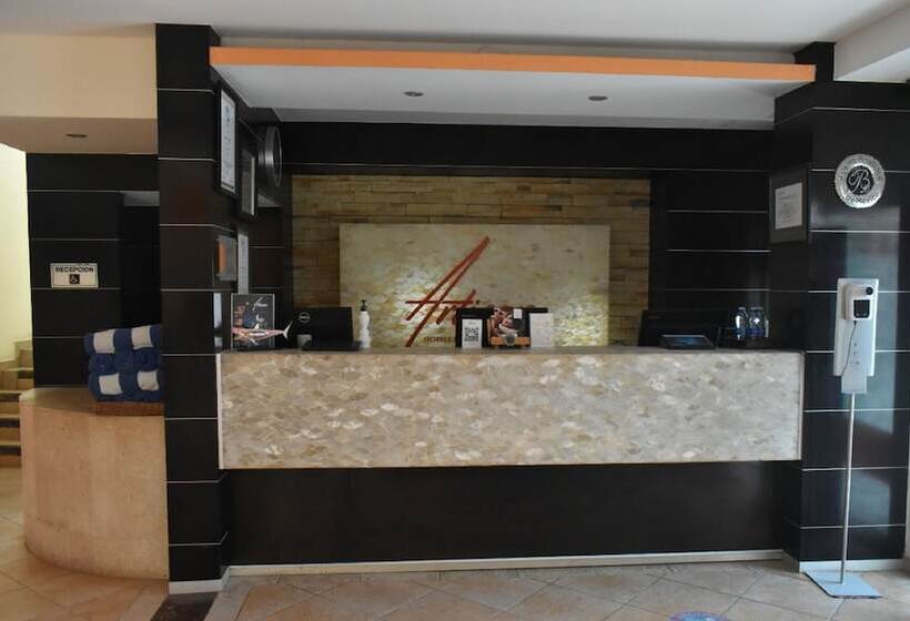 Artisan Family Hotels And Resort Collection Playa Esmeralda