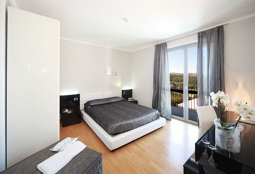 ベッドアンドブレックファースト Locanda Aria Di Langa