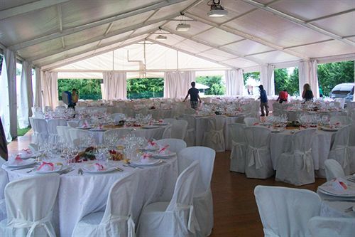 ベッドアンドブレックファースト Locanda Aria Di Langa