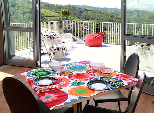 ベッドアンドブレックファースト Locanda Aria Di Langa