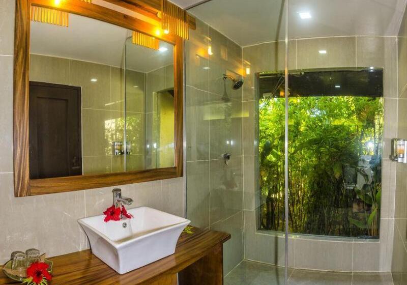 Beqa Lagoon Resort