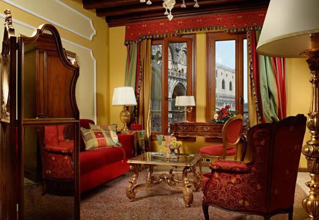 مسافرخانه Best Windows