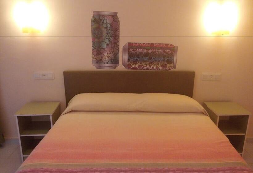 Hostal Univers