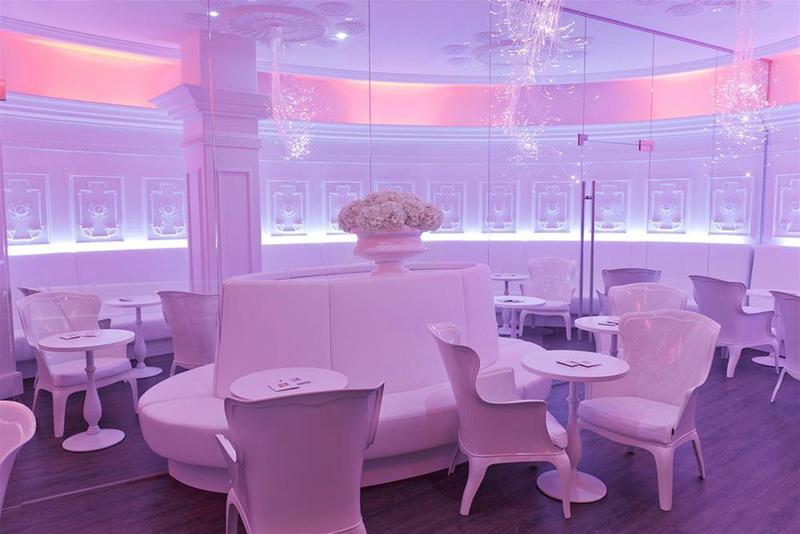 ホテル Aja Warnemunde