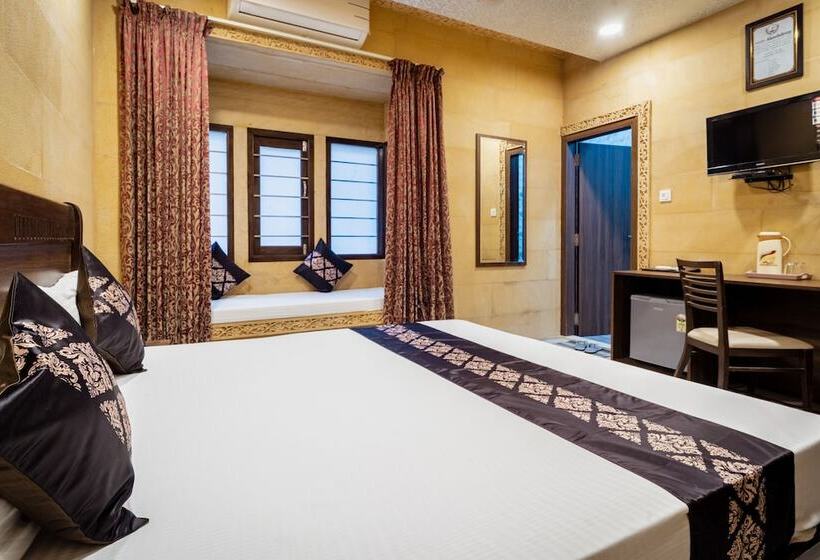 ホテル Akashdeep   Located City Centre