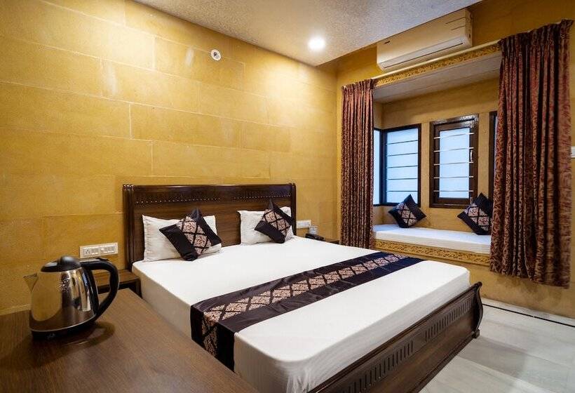 ホテル Akashdeep   Located City Centre