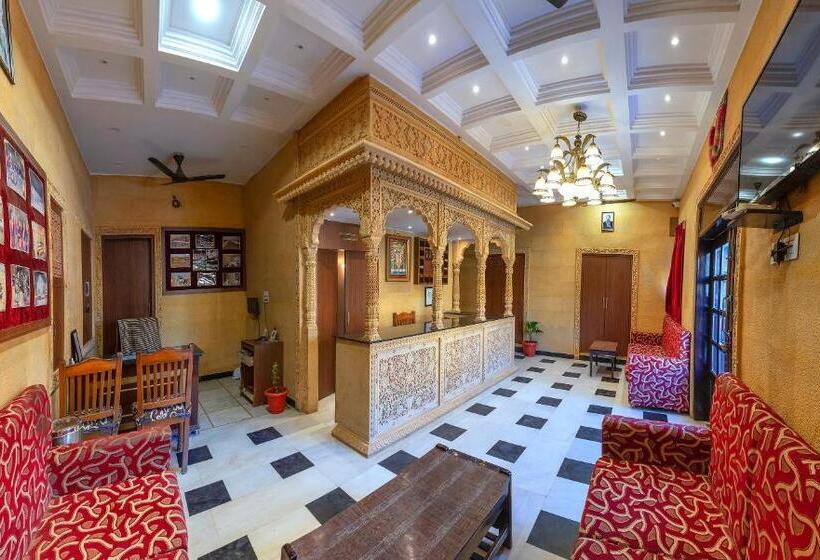 ホテル Akashdeep   Located City Centre