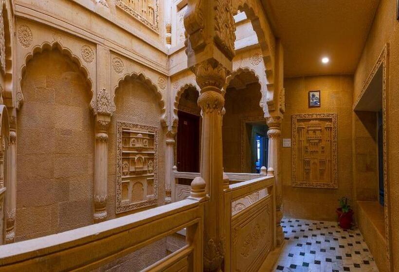 ホテル Akashdeep   Located City Centre