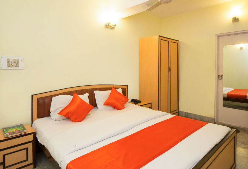 Отель Alipore Guest House