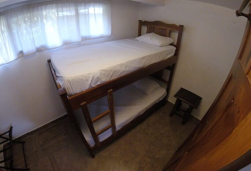 בית מלון כפרי Anton Valley