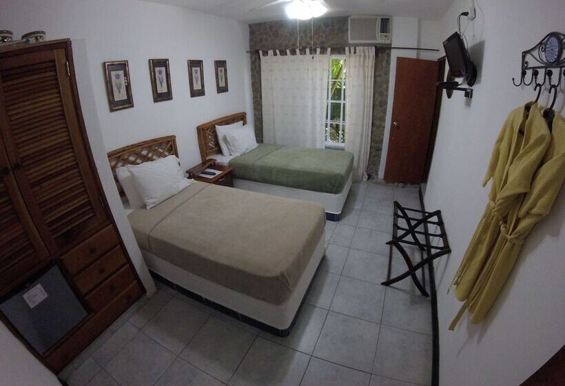 בית מלון כפרי Anton Valley