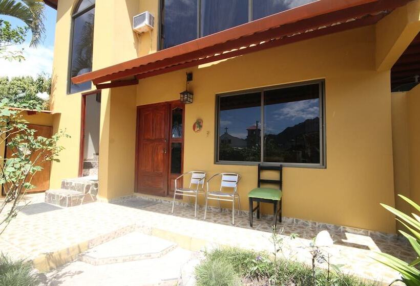 בית מלון כפרי Anton Valley