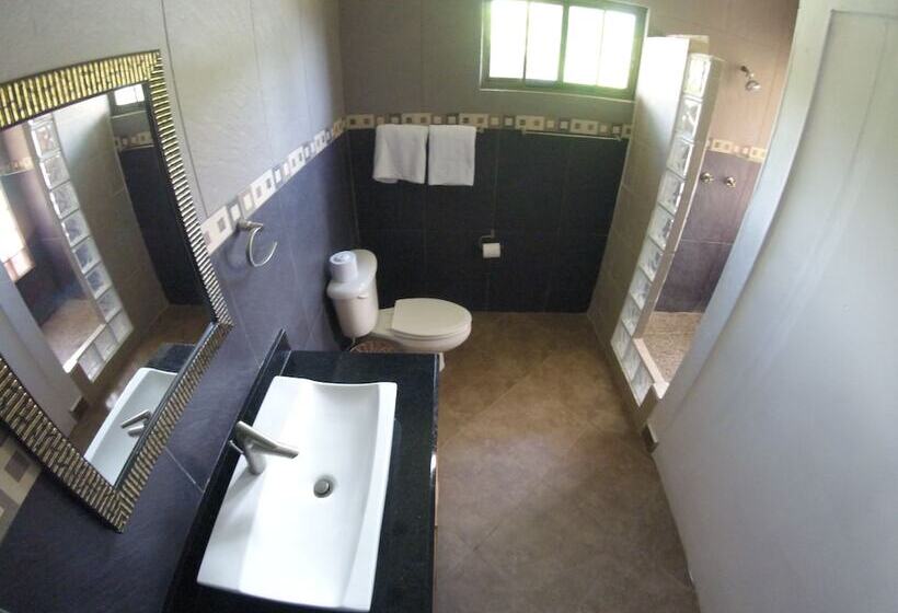 בית מלון כפרי Anton Valley