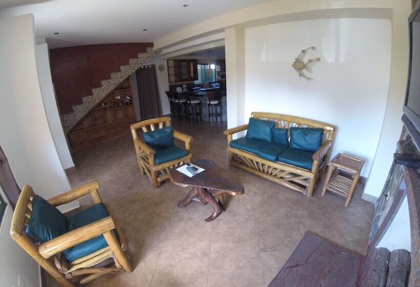 בית מלון כפרי Anton Valley