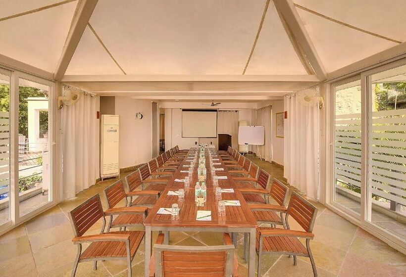 Отель Atali Ganga Resort, Rishikesh