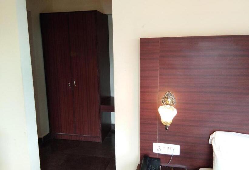 酒店 Berry Hills Resort