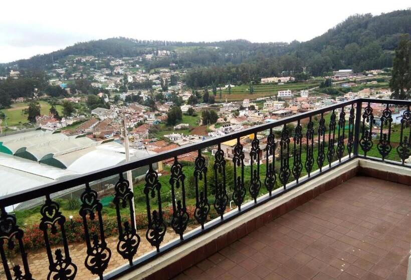 酒店 Berry Hills Resort