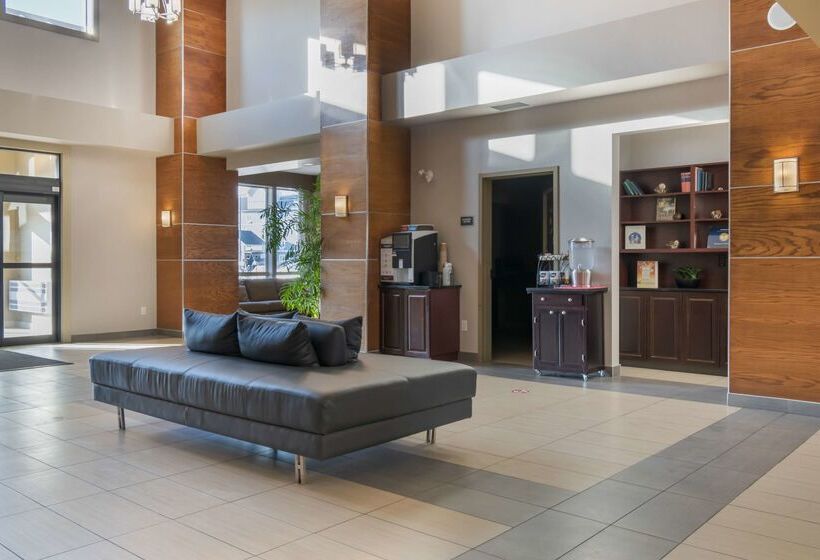 هتل Best Western Plus Moose Jaw