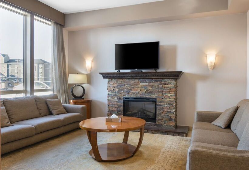 هتل Best Western Plus Moose Jaw