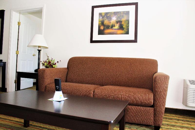 هتل Best Western Plus Moose Jaw
