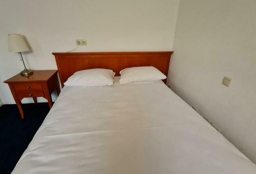 Square Boutique Hotel & Brasserie