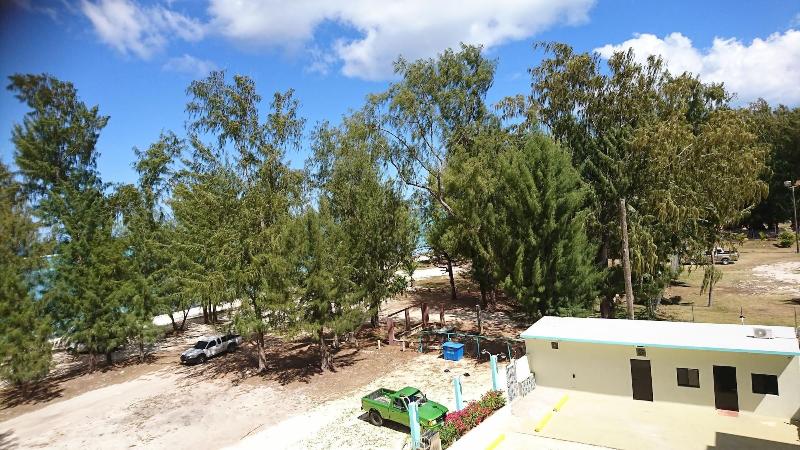 هتل Chalan Kanoa Beach