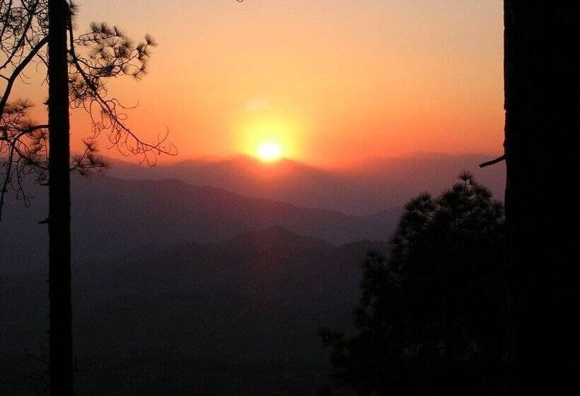 Отель Chevron Eco Lodge