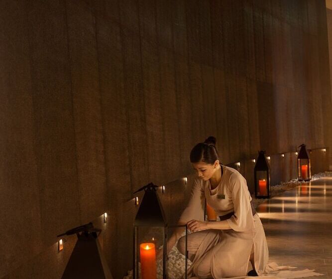 هتل City Of Dreams Macau   Nüwa Macau